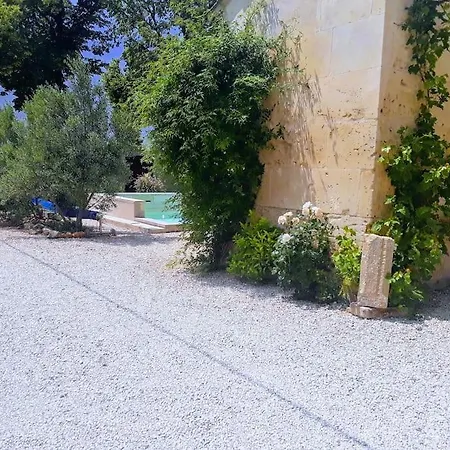 Holiday home Mas Des Cigognes Arles-camargue *